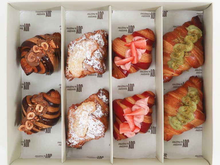 Box Mix Mini Croissant — Sweet